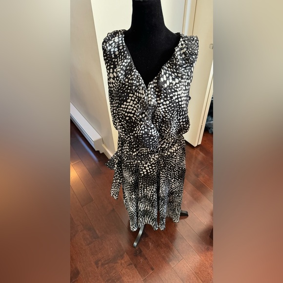 🟢 Pennington’s 1x black printed sleeveless dress. 🟢 - Picture 5 of 11